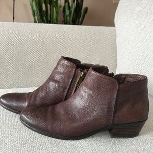 Sam Edelman Petty Chelsea Boot, Size 8
